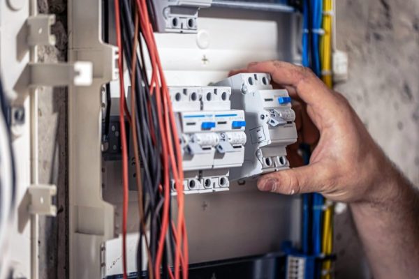 ElecMax - Electricien à Béziers - Remplacement de tableau electrique - Pourquoi remplacer le tableau electrique